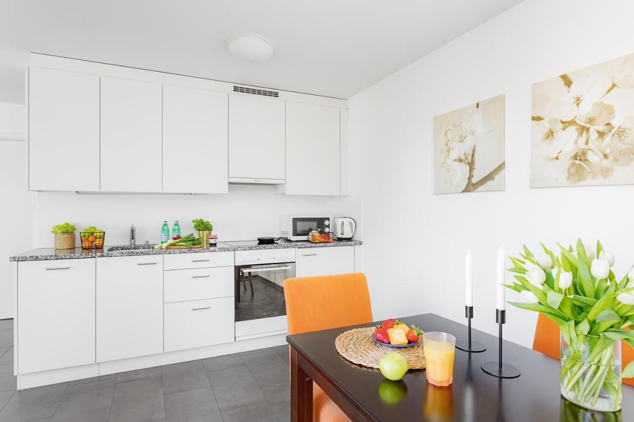 Swiss Star Oerlikon District Appartement Zürich Buitenkant foto